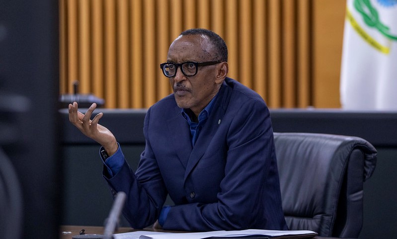 Perezida Kagame Yihanganishije Abo Mu Miryango Ifite Abaguye Ku Rugamba ...