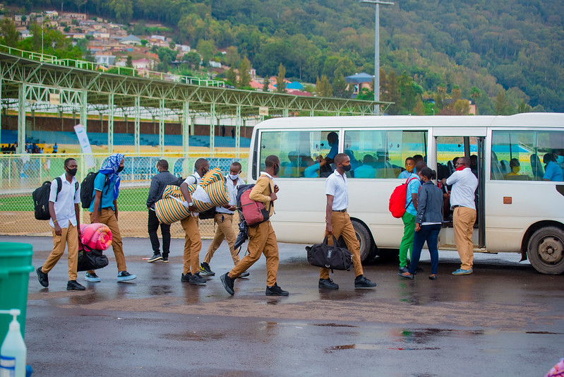 Hatangajwe Uko Abanyeshuri Bazataha Bajya Mu Biruhuko – Taarifa